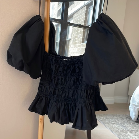 Revolve ASTR The Label Savina Top in Black (NWOT) - Picture 6 of 8